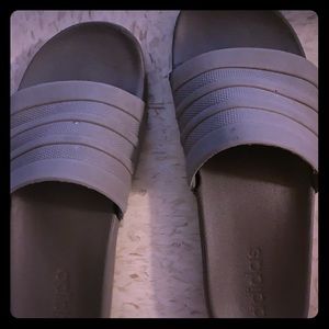 adidas size 10 flip flops